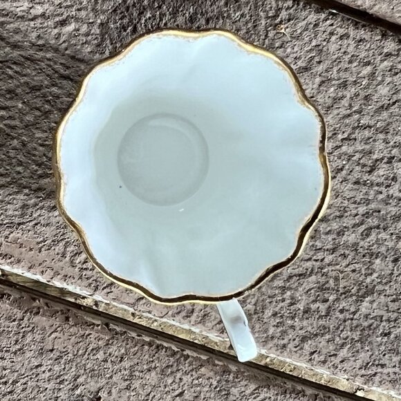 Vtg. Royal Stafford Bone China "Orchid" Teacup with Gold Trim, Made in England - Picture 3 of 9